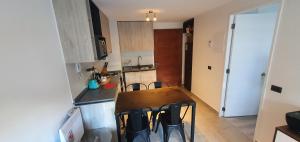 SE ARRIENDA DPTO NUEVO X DIA AMOBLADO 1DORMITORIO 1 BAÑO CENTRO DE VALDIVIA