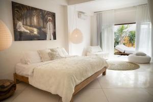 Tropical 3bdr poolvilla in heart of Seminyak