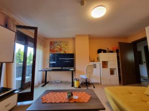 Haus Flora - Ferienwohnung Bodensdorf