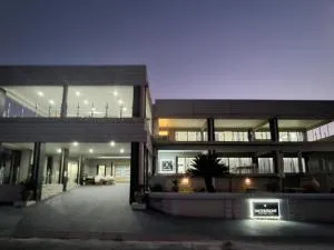 Waterfront Boutique Hotel Vanderkloof - Jagersfontein Waterfront Boutique Hotel Vanderkloof - Jagersfontein