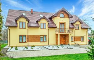 Beautiful Apartment In Polchowo