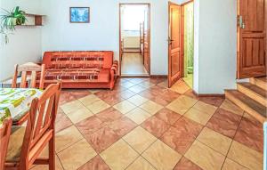 Beautiful Apartment In Polchowo