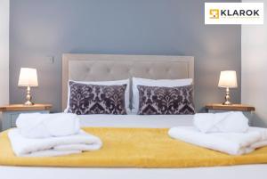 LONG STAYS 30pct OFF - Spacious 4Bed - Sports Channels - Parking By Klarok Short Lets & Serviced Accommodation