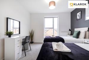 LONG STAYS 30pct OFF - Superb Central 2Bed Apt with Parking By Klarok Short Lets & Serviced Accommodation