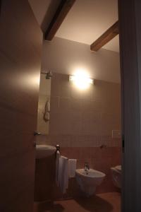 Double or Twin Room with Bathroom