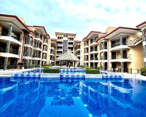 BEACHFRONT Condo Bahia Encantada L1 Jaco Beach