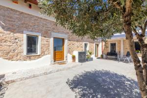 Crete island Iraklion Thrapsano House for up to 8 Persons