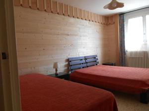 Maisons de vacances Gite grande capacite au calme circuit Cascades du Herisson : photos des chambres