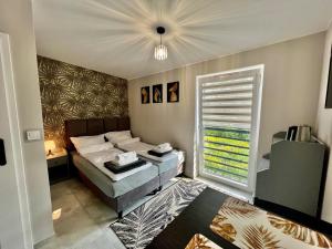 -Noclegi Marki-Pokoje z łazienkami-Parking-EV-okolica Warszawy-