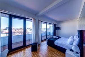 Superior Double Room room in Sarroglia Hotel