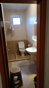 Приятна къща за почивка Караколев 1