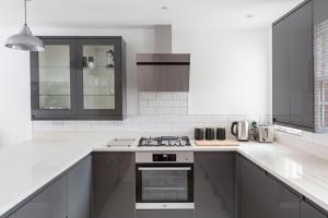 Hampden Apartments - The Louis