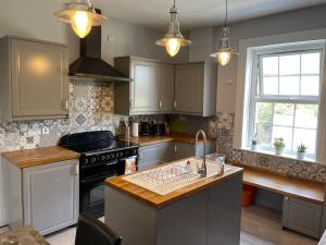 Spacious 4-bed Holiday Home in the heart of Maidstone