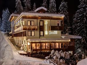 4 hvězdičkový hotel Hotel Caminetto Folgarida Itálie