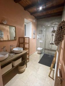 B&B / Chambres d'hotes Lou Paradou Luberon : photos des chambres