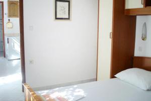 Apartments by the sea Milna, Brac - 735