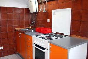 Apartments by the sea Tisno, Murter - 810