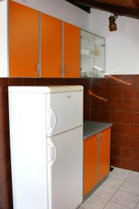 Apartments by the sea Tisno, Murter - 810