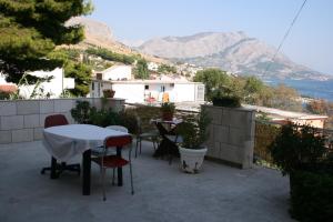 Apartments by the sea Duce, Omis - 955