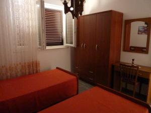 Apartments by the sea Seget Vranjica, Trogir - 976