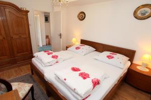 Apartments by the sea Seget Vranjica, Trogir - 980