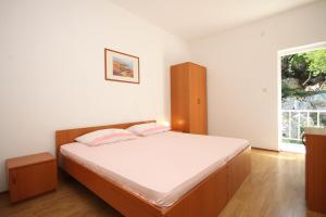 Two-Bedroom Apartment room in Apartments and rooms by the sea Lucica Lastovo - 990