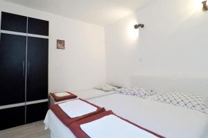 Apartments by the sea Marusici, Omis - 1024