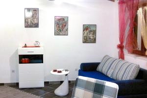 Apartments by the sea Seget Vranjica, Trogir - 1037