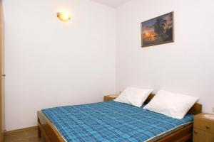 Seaside apartments with a swimming pool Puntinak, Brac - 769