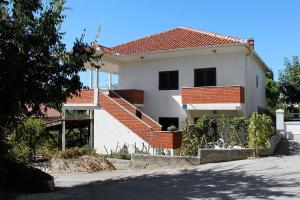 Apartments by the sea Kozino, Zadar - 676 