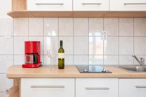 Apartments by the sea Pasman - 694