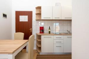 Apartments by the sea Pasman - 694