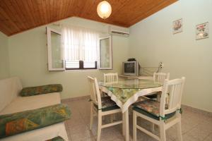 Apartments with parking space Sali, Dugi otok - 872