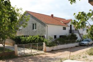 Apartments with a parking space Vodice - 927 