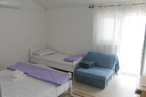 Apartments by the sea Mimice, Omis - 656