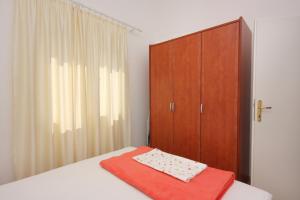 Apartments by the sea Postira, Brac - 705