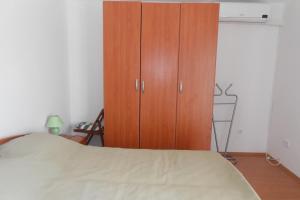 Apartments by the sea Tisno, Murter - 814