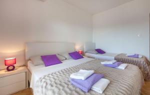 Apartments by the sea Pisak, Omis - 1001