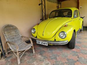 Nalluran illam - family room