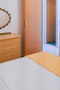 Apartments by the sea Sevid, Trogir - 18745