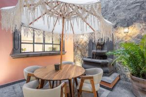 Luxury Apartments in Centro San Miguel de Allende with Rooftop & Jacuzzi