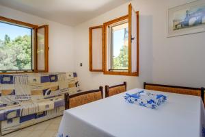 Apartments by the sea Nerezine, Losinj - 18734