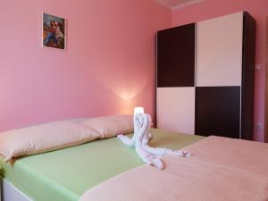 Apartments with a parking space Polje, Krk - 18767