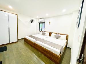 Little Vietnam Hotel - Cát Bà