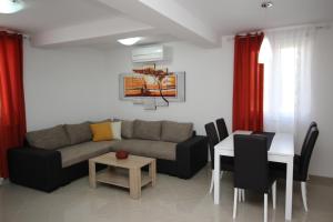 Apartments with swimming pool Baska, Krk - 18733