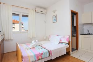 Apartments with a parking space Okrug Donji, Ciovo - 18796