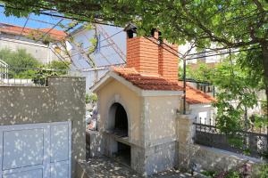 Apartments by the sea Arbanija, Ciovo - 18797