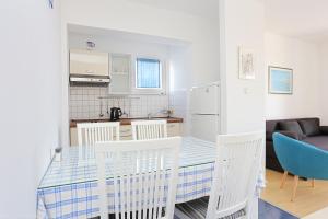 Apartments with parking space Businci, Ciovo - 18800