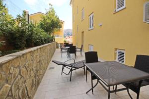 Apartments with a swimming pool Baska, Krk - 18785