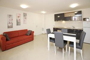 Apartments with swimming pool Baska, Krk - 18785